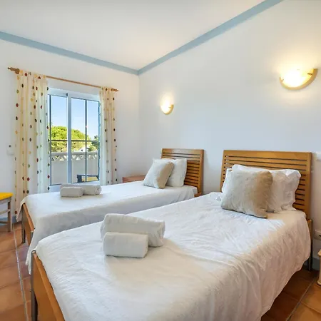 Casa 7 Vales Lagoa (Algarve)
